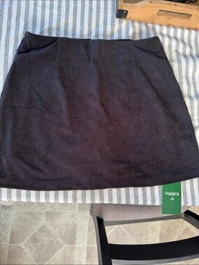 HALARA Black Corduroy Mini Skirt
